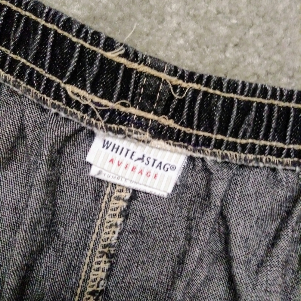 Comfortable Jeans - Picture 2 of 2